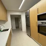 Quarto Aconchegante Com Varanda E Vista No Chiado