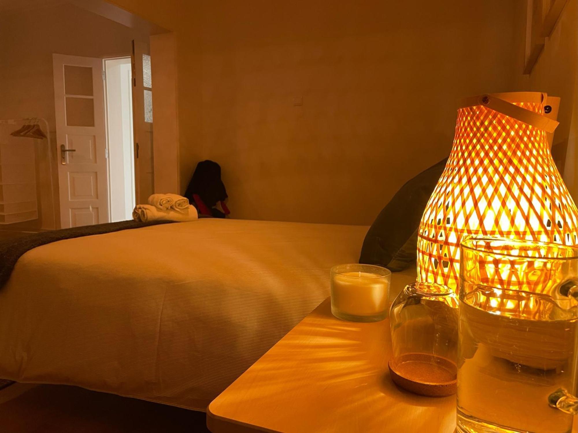 Quarto Aconchegante Com Varanda E Vista No Chiado Lisboa