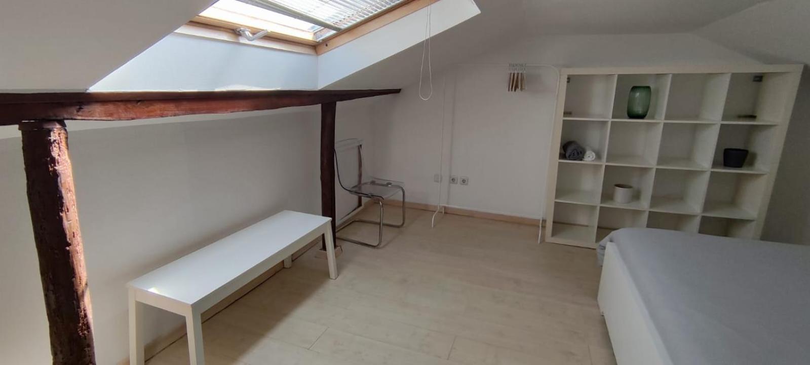 Quarto Aconchegante Com Varanda E Vista No Chiado * Lisboa