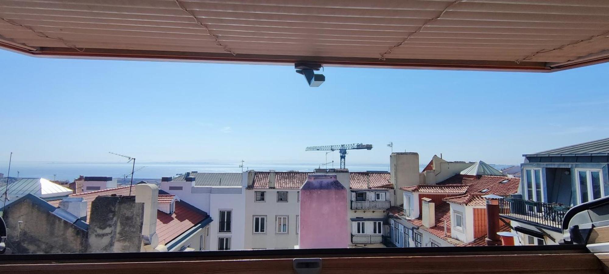 Quarto Aconchegante Com Varanda E Vista No Chiado Quarto em Acomodações Particulares *